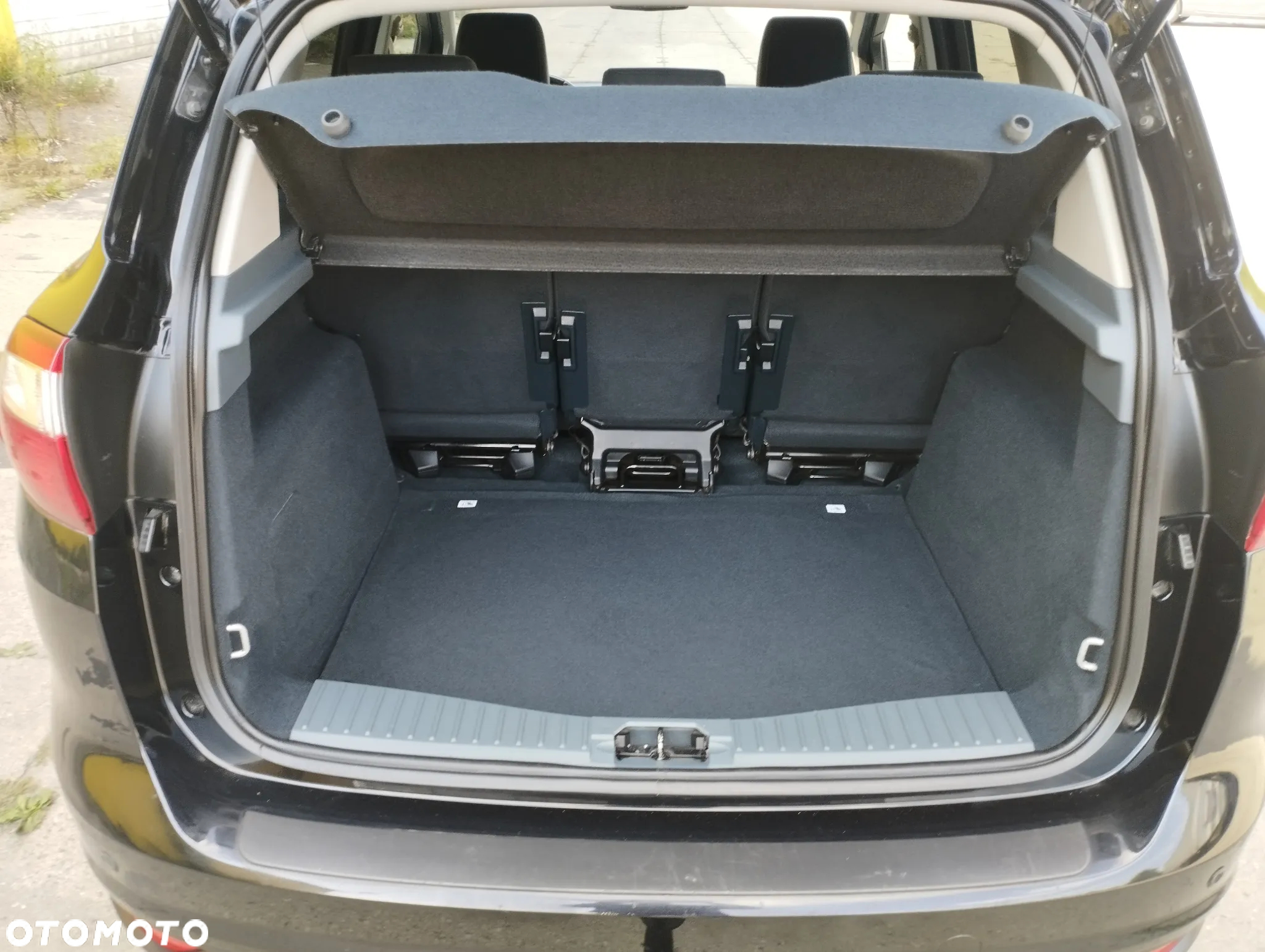 Ford C-MAX 1.6 EcoBoost Start-Stop-System Titanium - 19