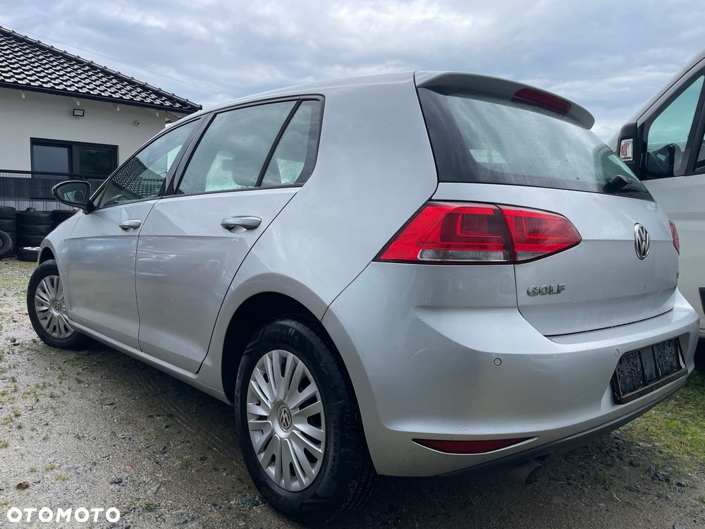 Volkswagen Golf - 3