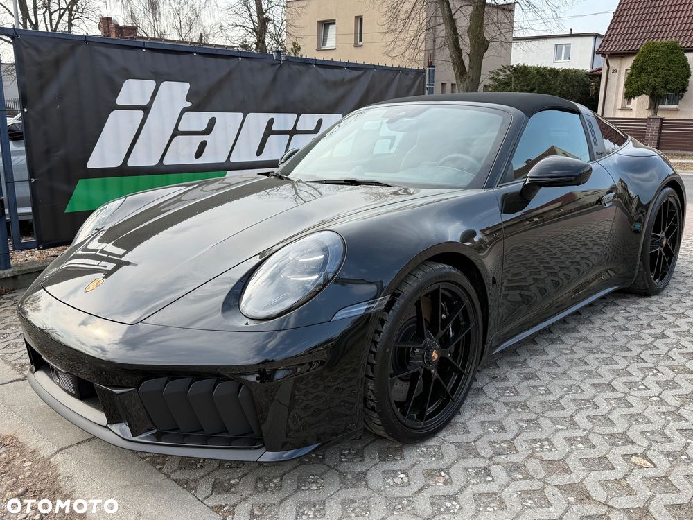 Porsche 911 Targa 4 GTS PDK - 1