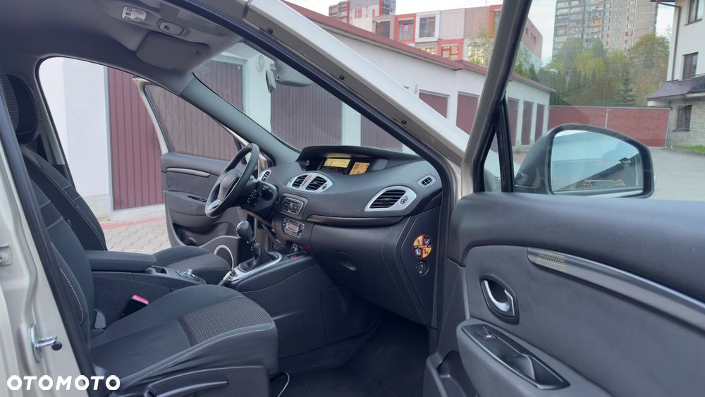 Renault Scenic 1.6 16V 110 Xmod Paris - 22