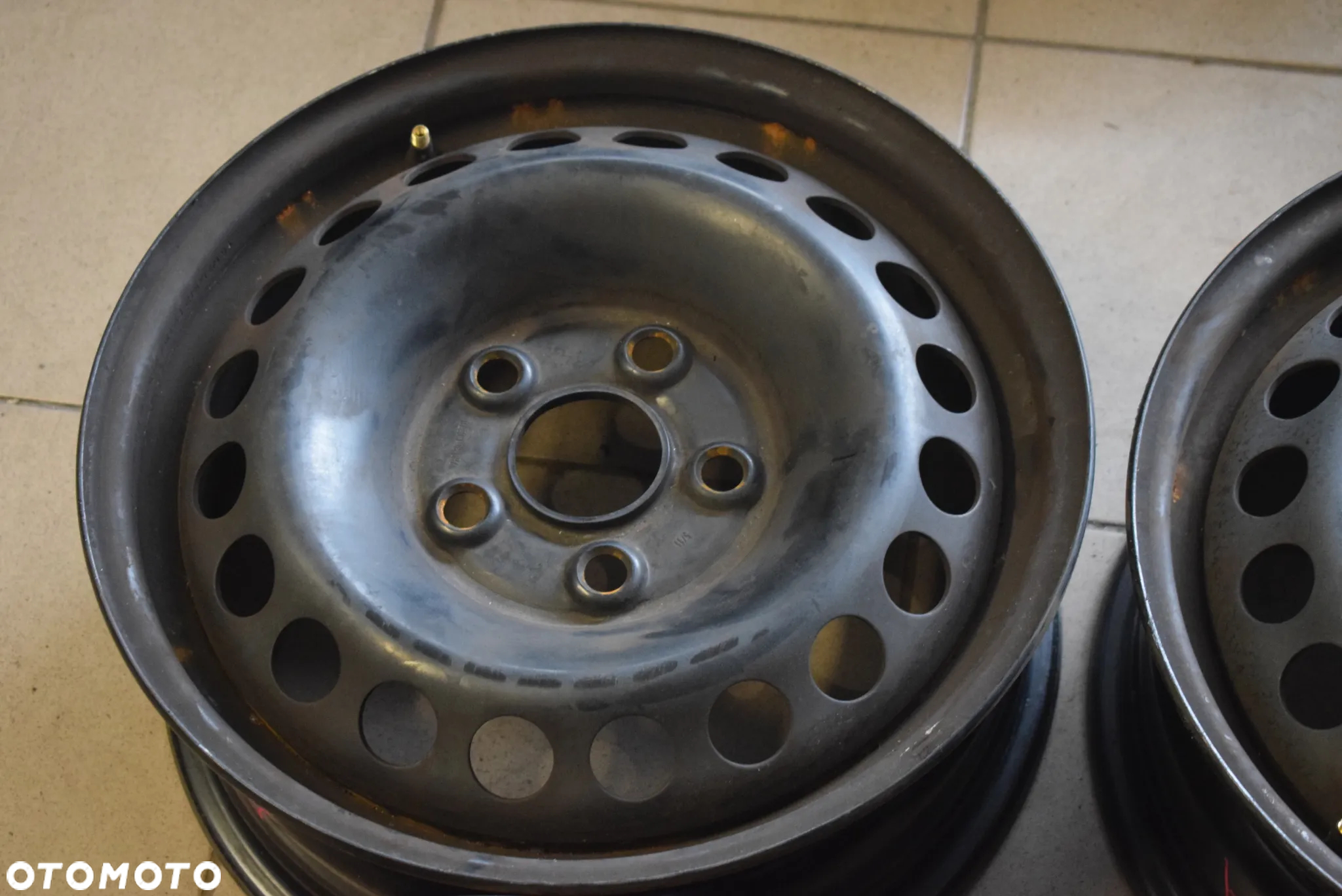 Felgi stalowe stalówki VW T5 6,5x16 5x120 R16 - 5