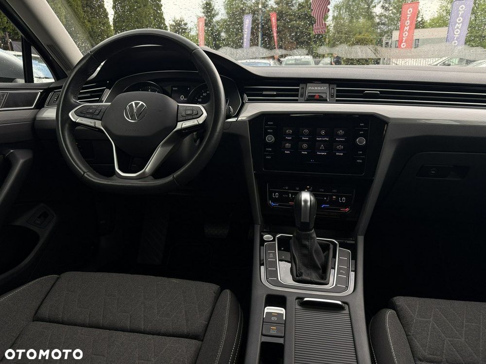 Volkswagen Passat - 14
