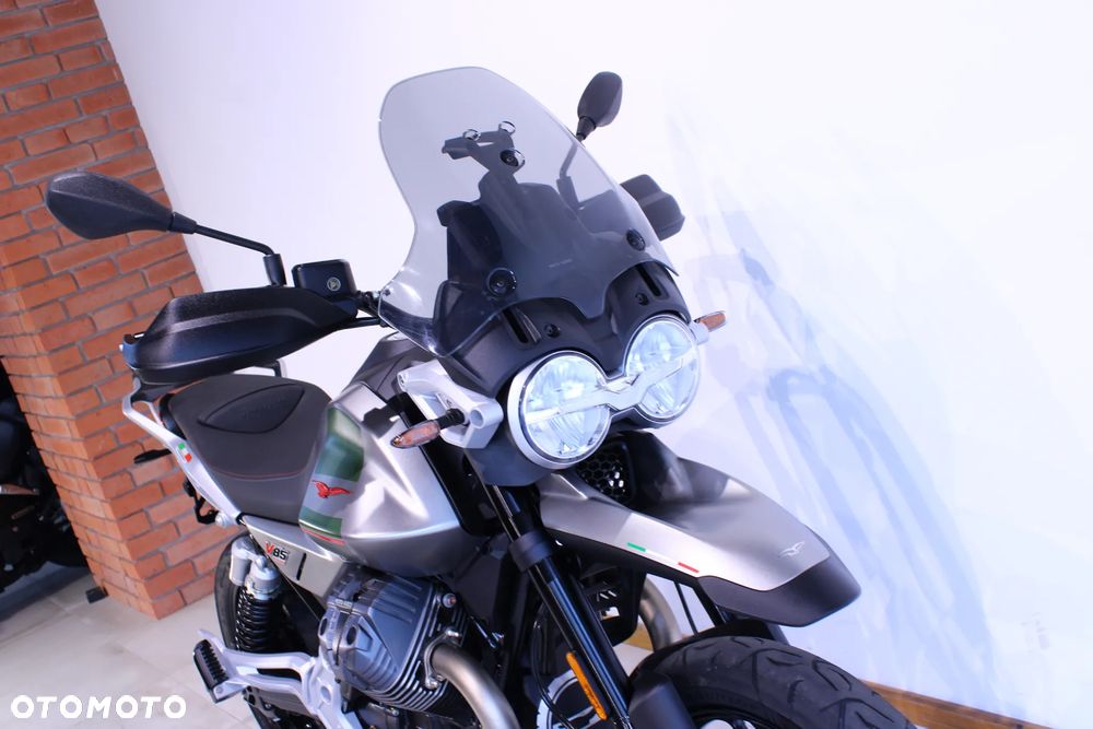 Moto Guzzi V85 - 20