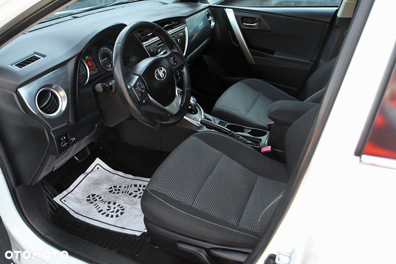 Toyota Auris - 7