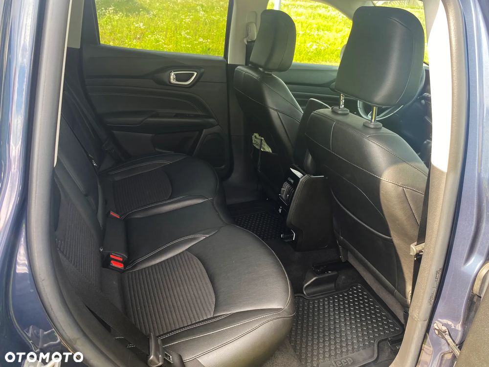 Jeep Compass - 8