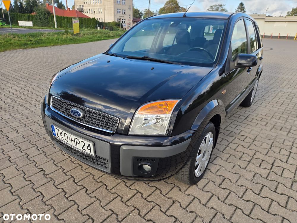 Ford Fusion - 1