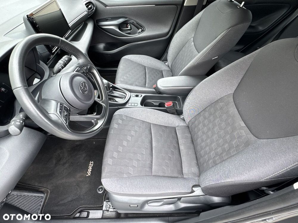 Toyota Yaris Hybrid 1.5 Style - 10