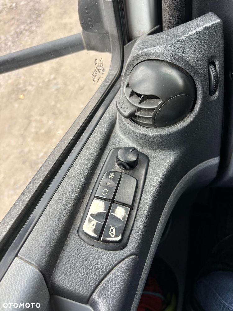 Mercedes-Benz Atego - 9