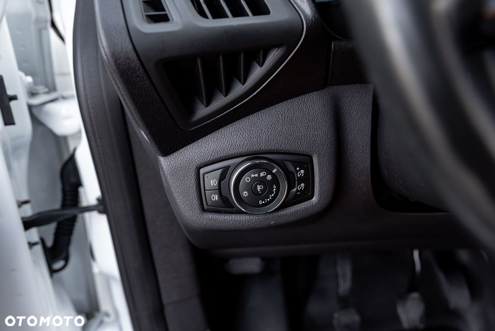 Ford Transit Connect - 25