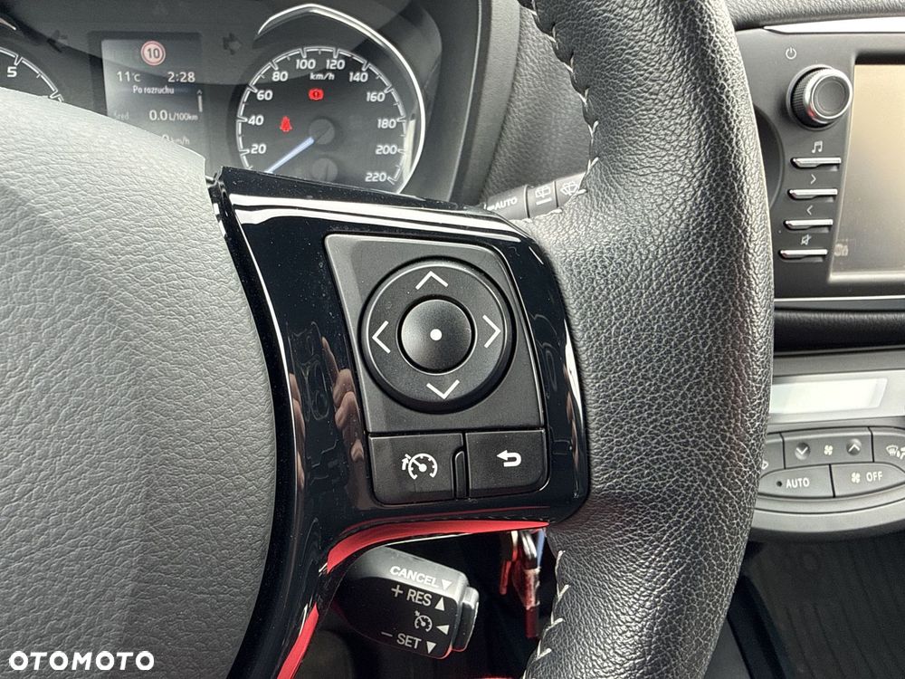 Toyota Yaris 1.5 Selection - 17