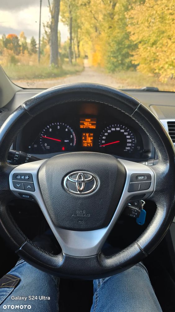 Toyota Avensis - 7