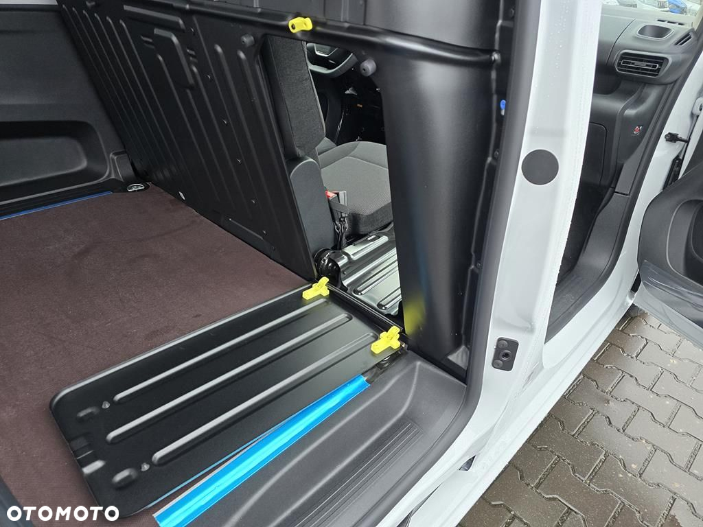 Peugeot Partner Van - 20