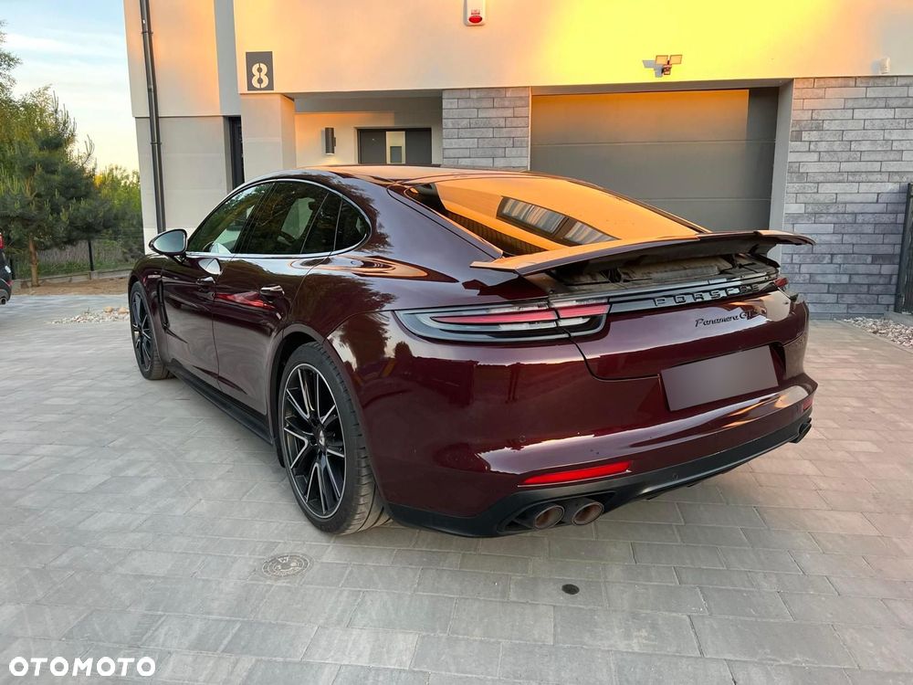 Porsche Panamera - 8