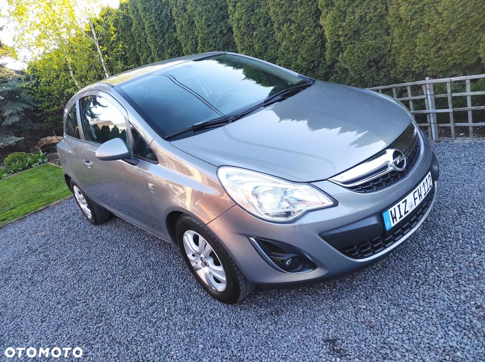 Opel Corsa 1.4 16V Satellite - 1
