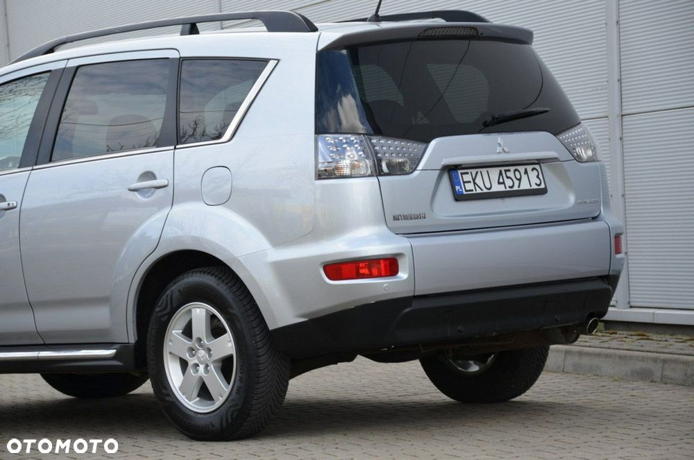 Mitsubishi Outlander - 8