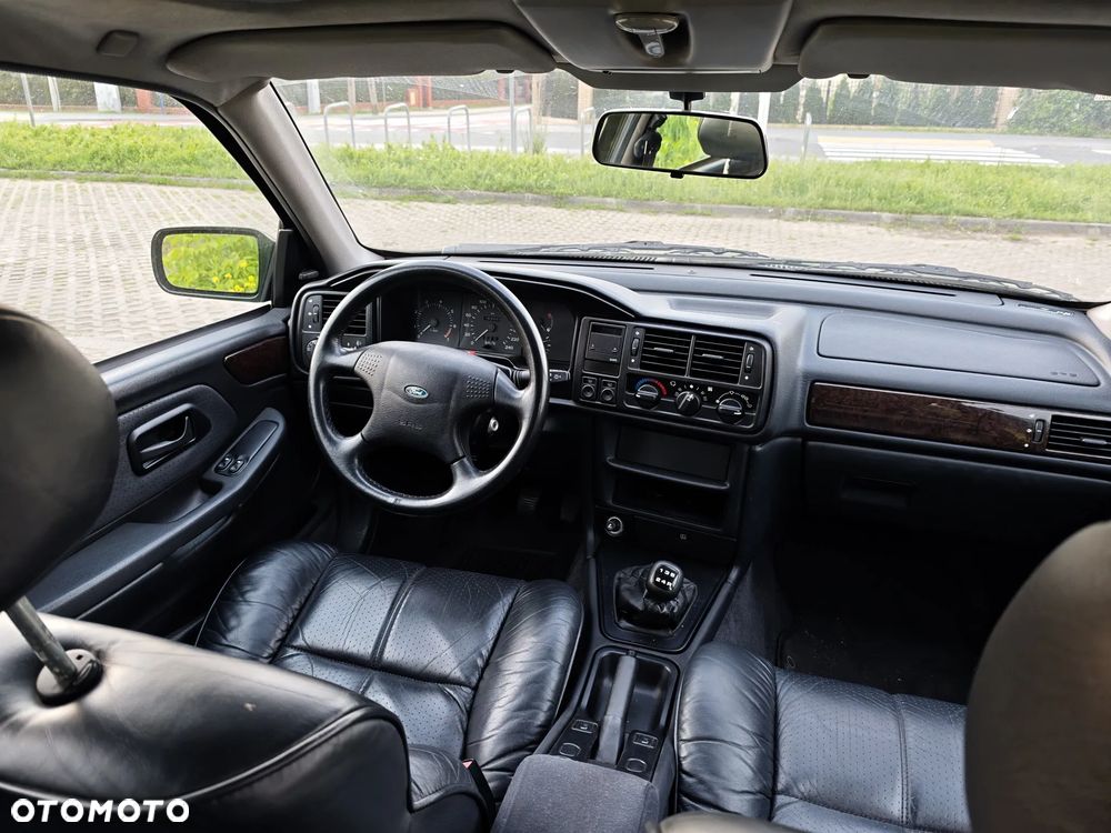 Ford Scorpio - 12