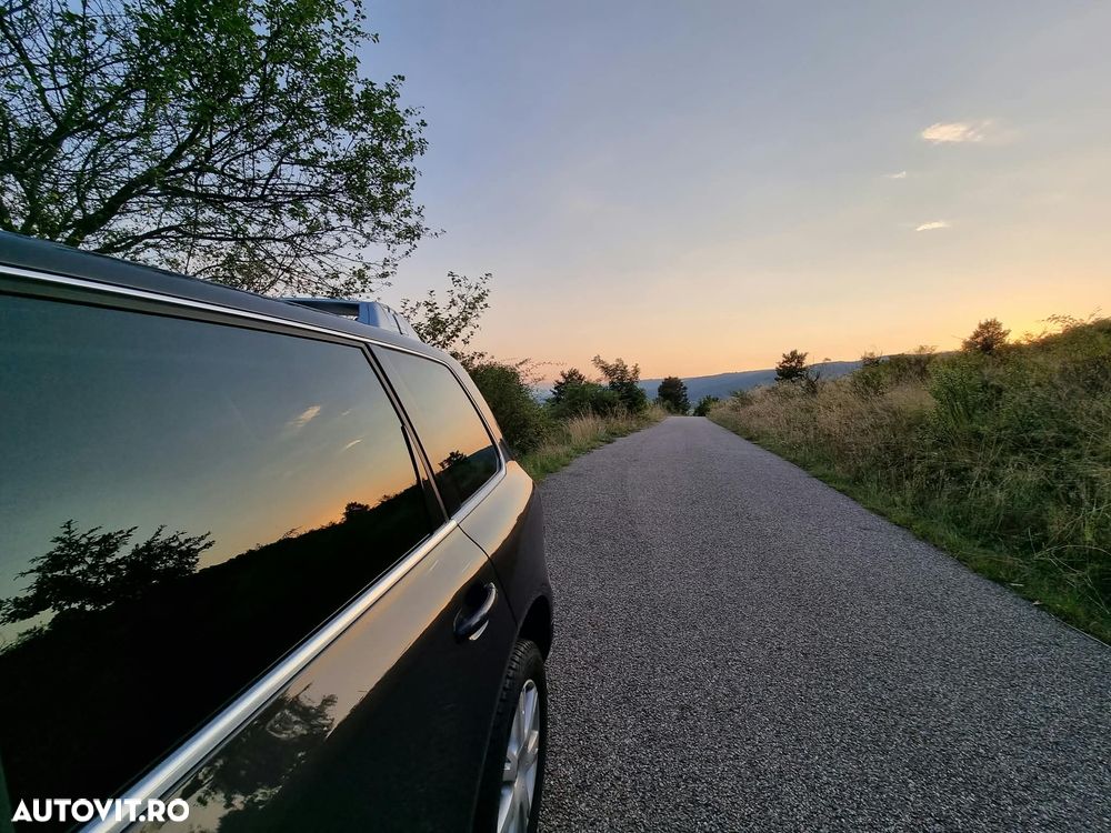 Volkswagen Touareg - 17