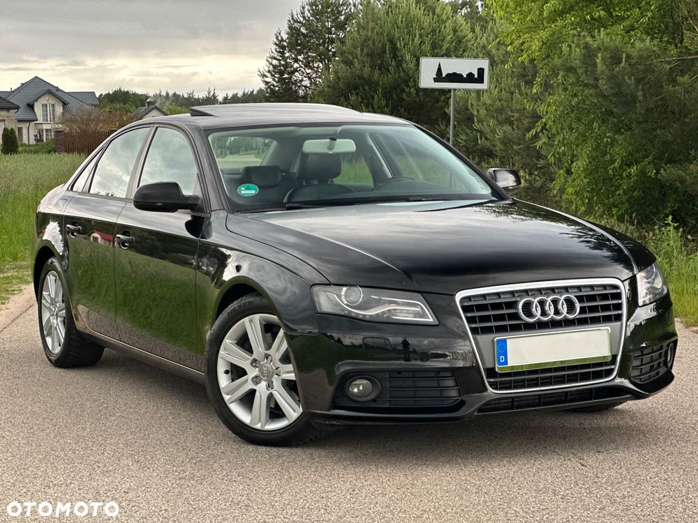 Audi A4 Limousine - 11
