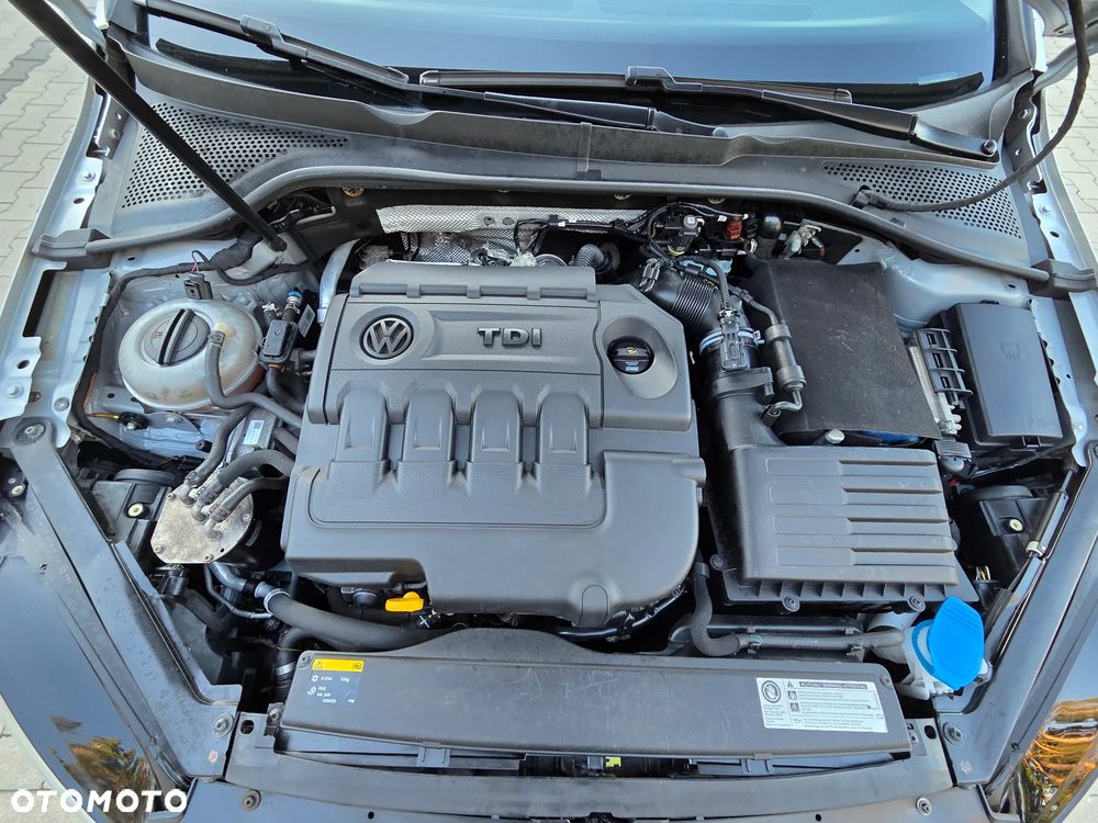 Volkswagen Golf 1.6 TDI BlueMotion Comfortline - 14