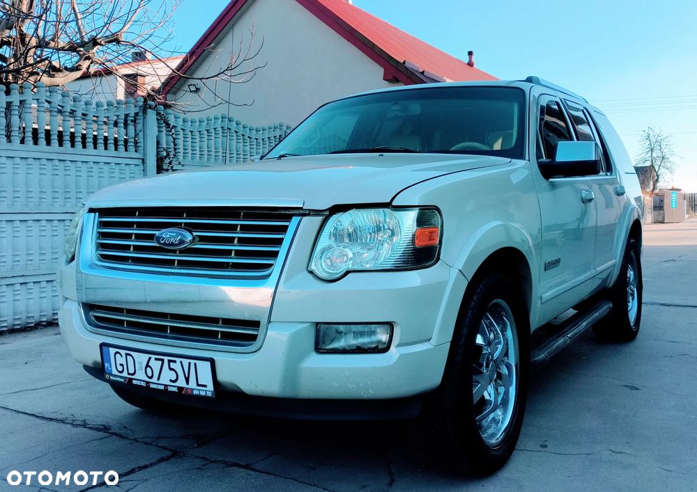 Ford Explorer - 17