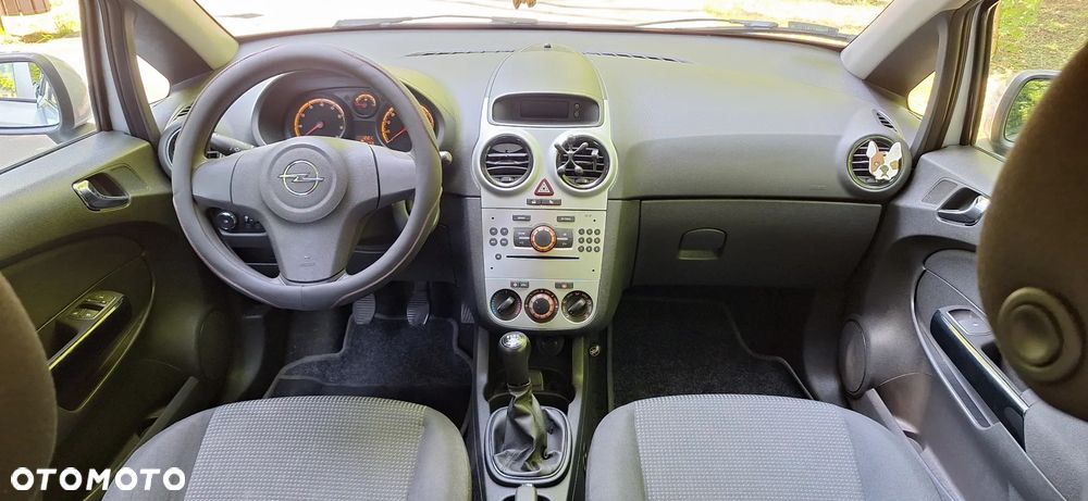 Opel Corsa - 11