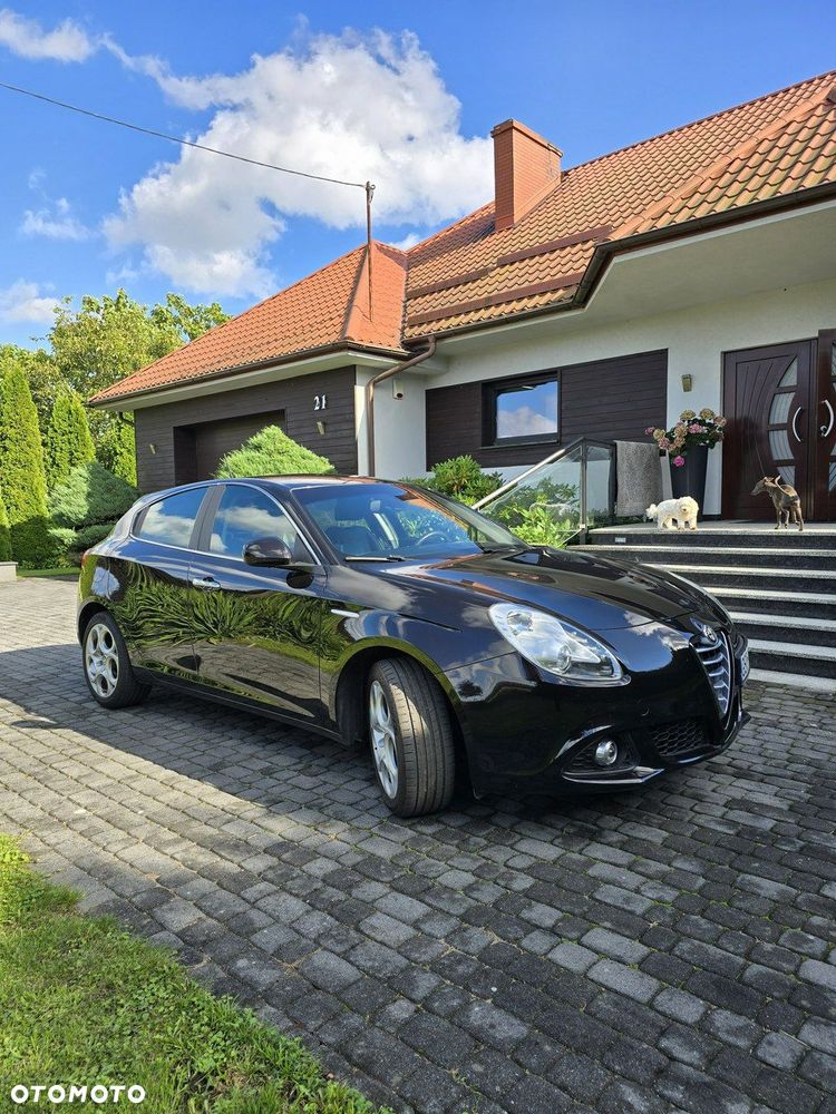 Alfa Romeo Giulietta - 1