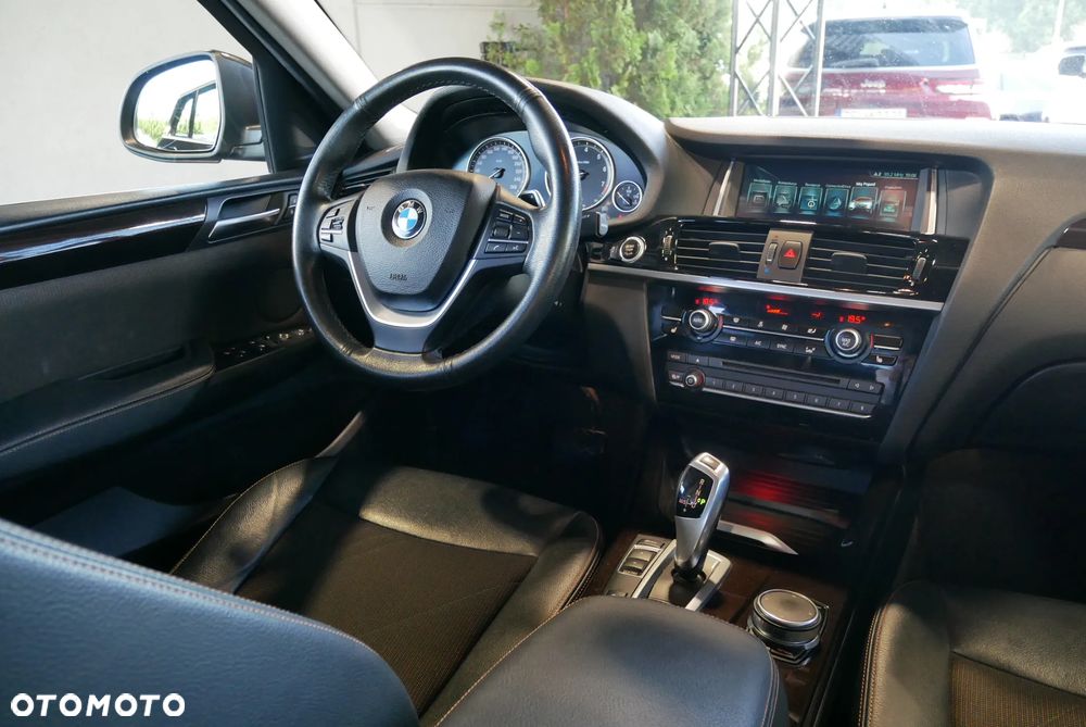 BMW X4 xDrive20i xLine - 17