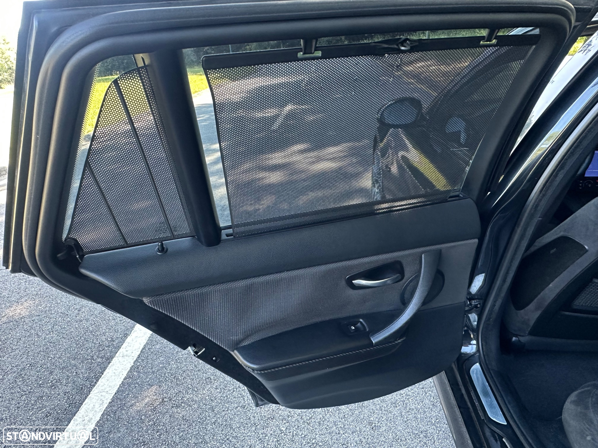BMW 320 d Touring Exclusive - 22
