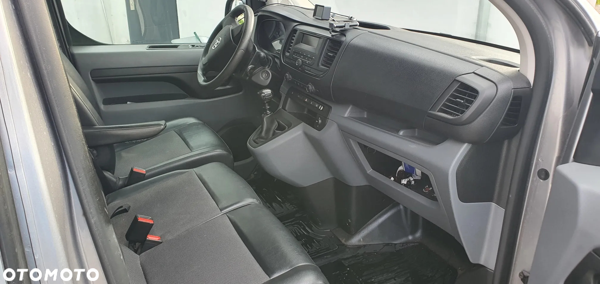 Toyota ProAce Kombi 1.5 D-4D Medium 2,7t - 13
