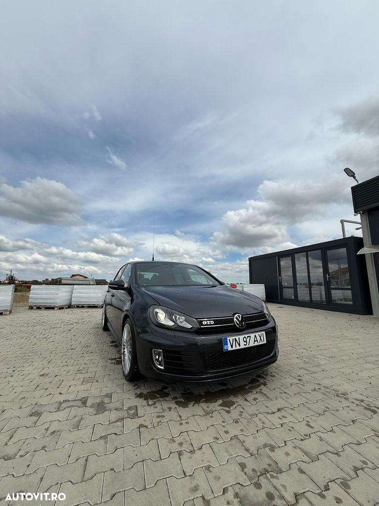 Volkswagen Golf 2.0 TDI DPF GTD - 2