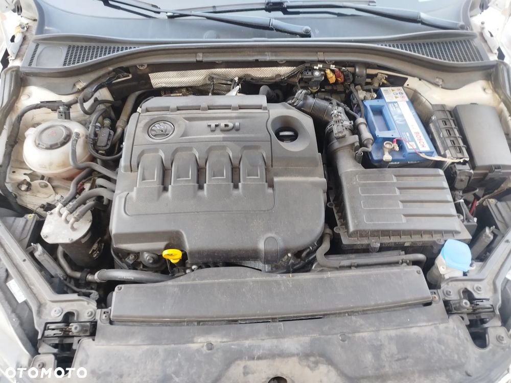 Skoda Superb 1.6 TDI GreenLine - 12