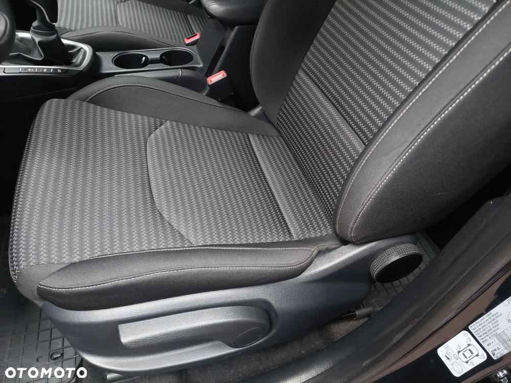 Kia Ceed 1.5 T-GDI M - 25