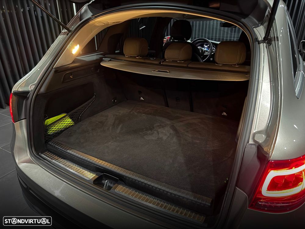 Mercedes-Benz GLC 300 de 4Matic 9G-TRONIC - 39