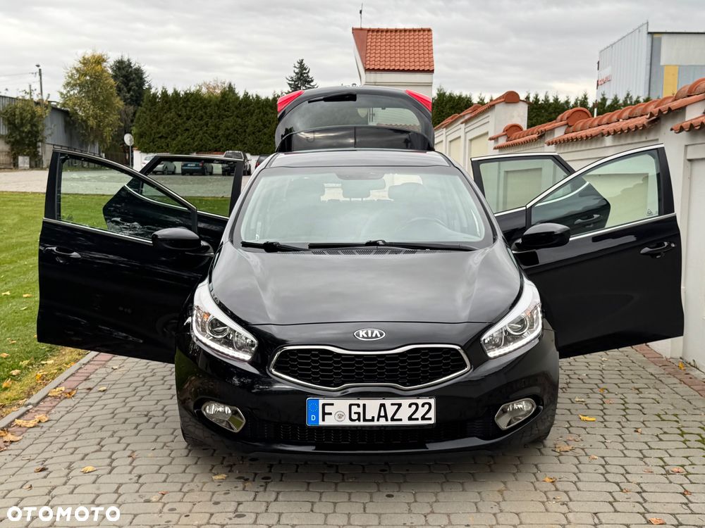 Kia Ceed - 30