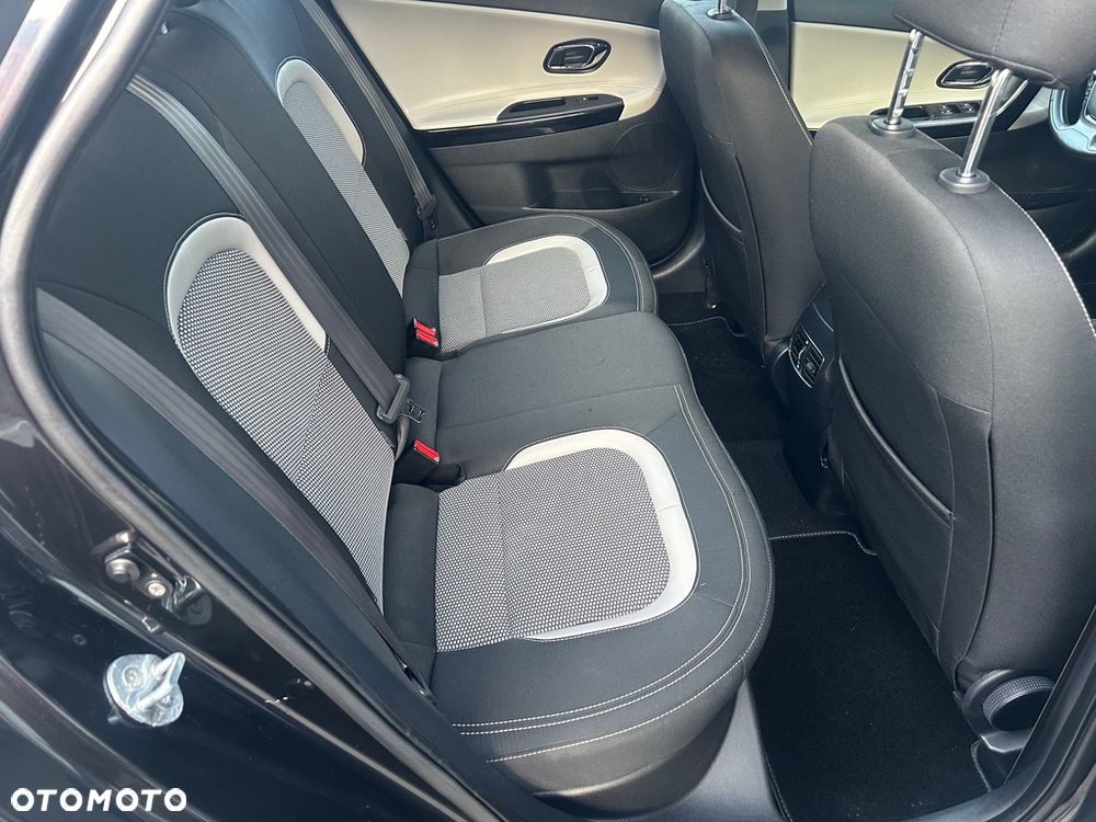 Kia Ceed 1.6 GDI DCT Spirit - 27