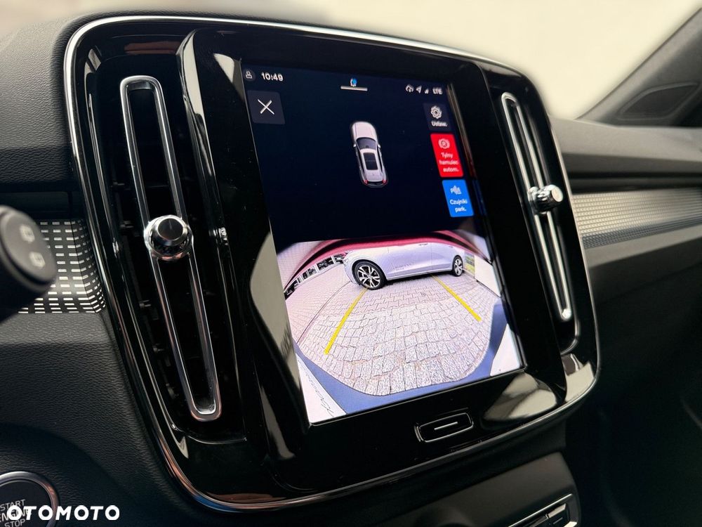 Volvo XC 40 - 22