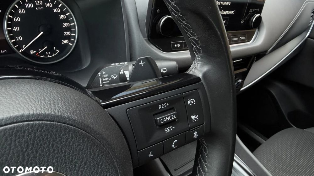 Nissan Qashqai 1.3 DIG-T N-Connecta DCT - 21