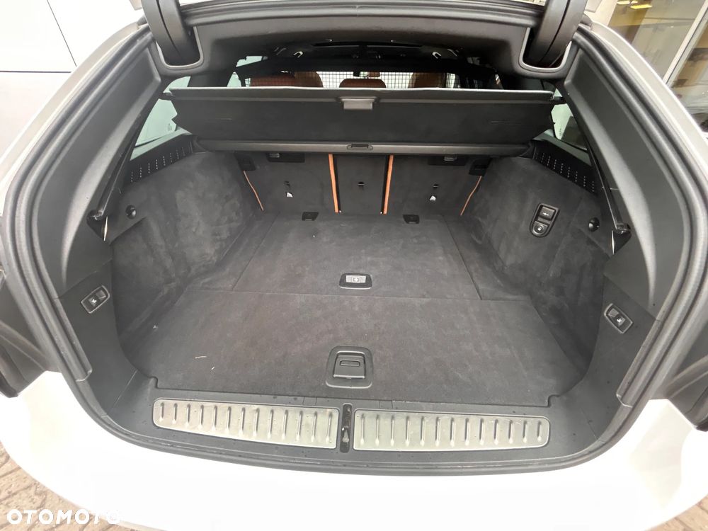 BMW Seria 5 520d xDrive mHEV M Sport sport - 16