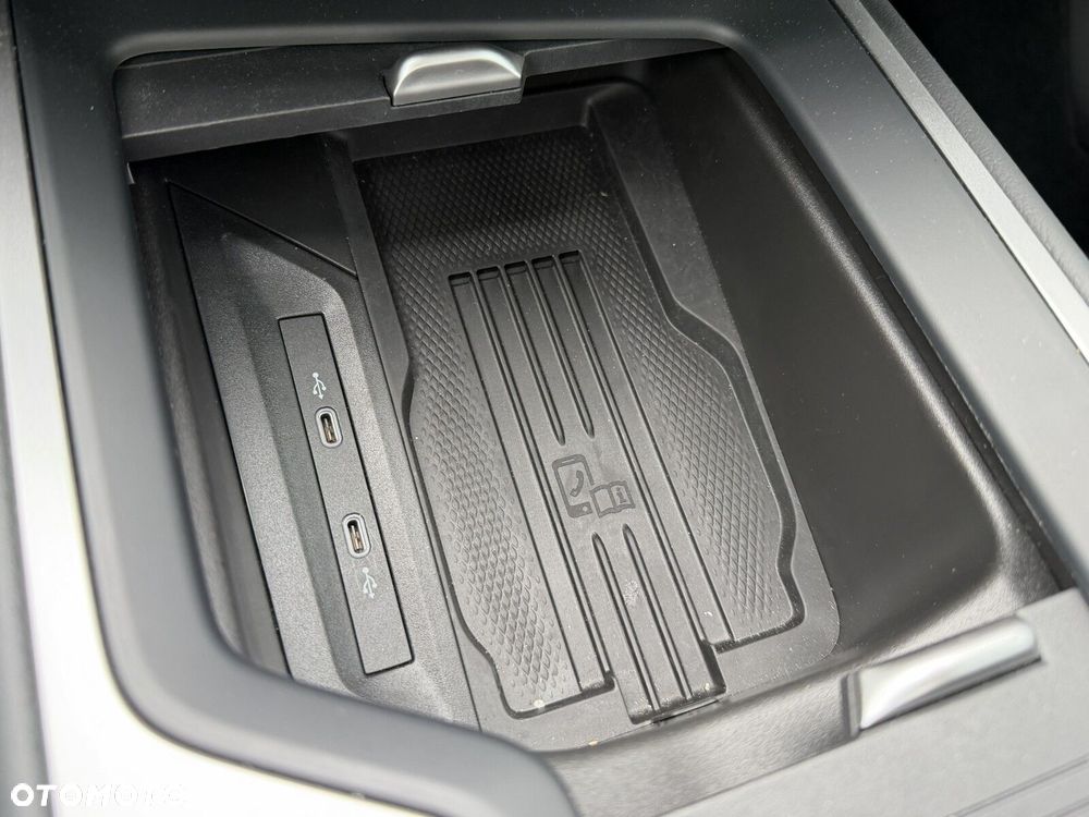 Volkswagen Passat - 35