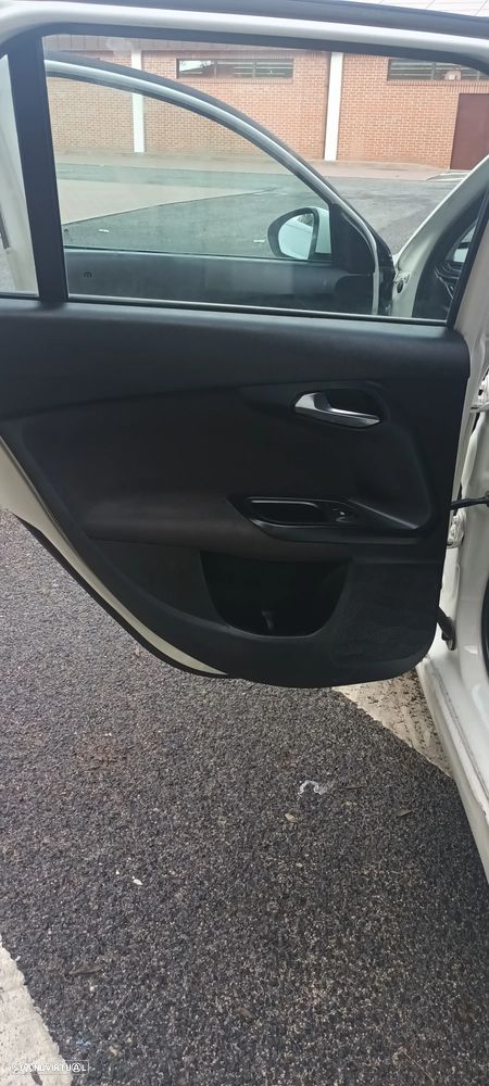 Fiat Tipo Station Wagon 1.3 M-Jet Lounge J17 - 11