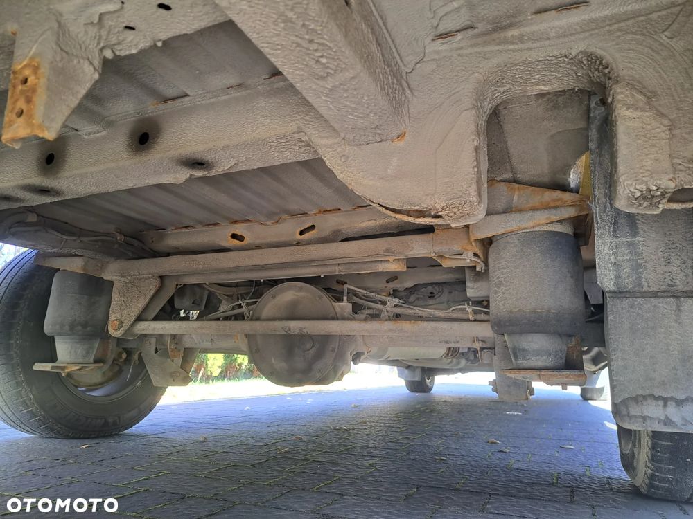 Mercedes-Benz Sprinter 319 - 5