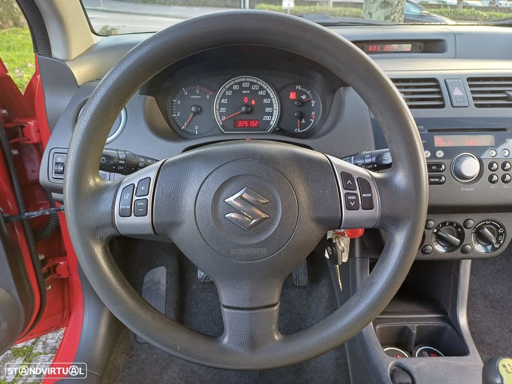 Suzuki Swift 1.3 DDiS GL - 24