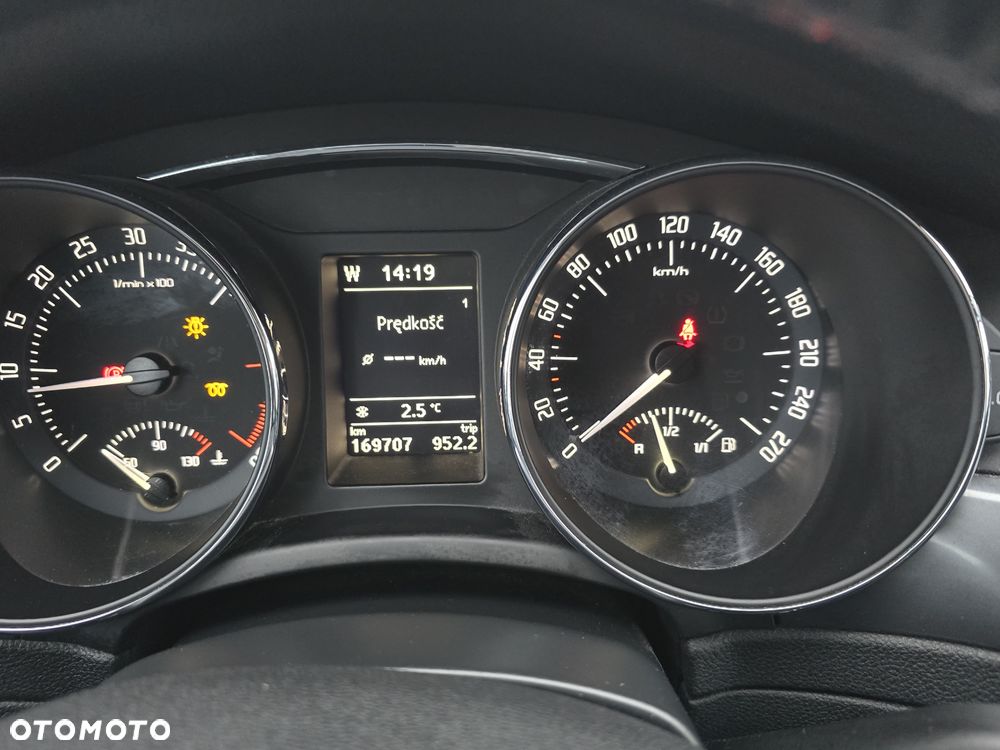 Skoda Superb 1.6 TDI Active Greenline - 14