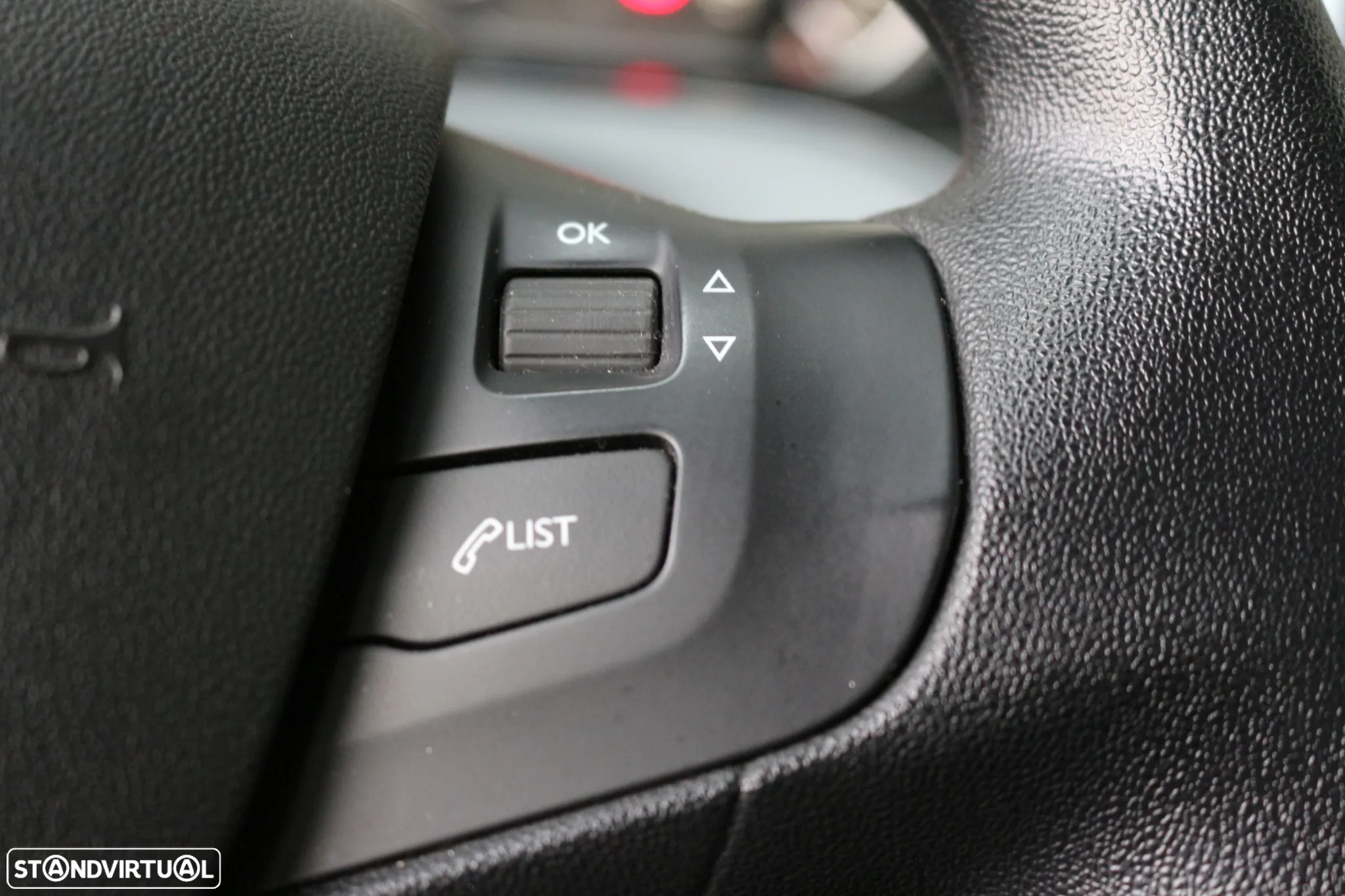 Peugeot 208 PREMIUM PACK 100CV - 17