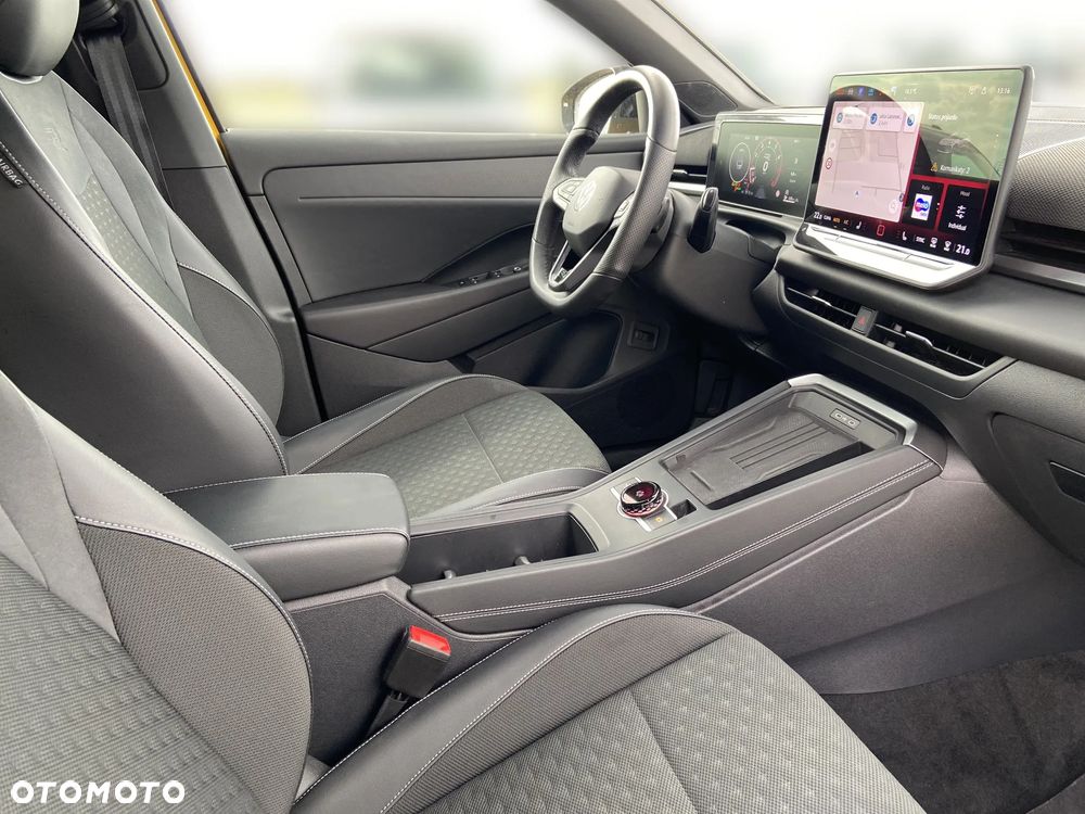 Volkswagen T-Roc 1.5 eTSI R-Line DSG - 20