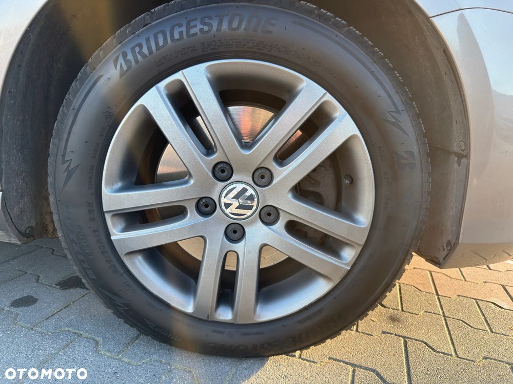 Volkswagen Passat 1.6 TDI Comfortline - 26
