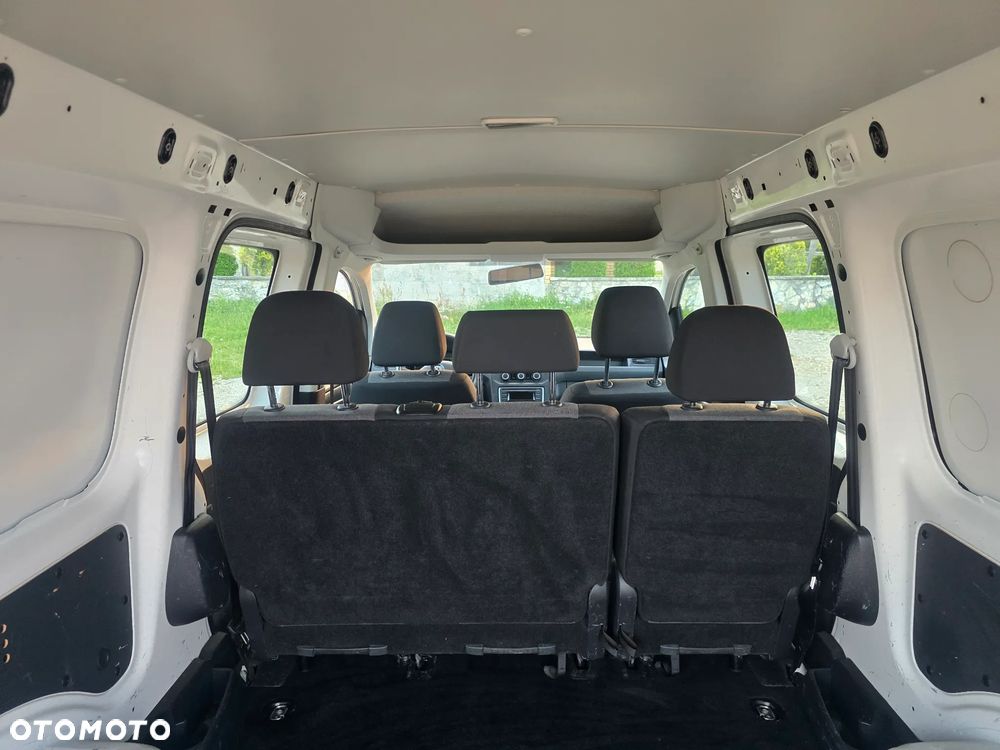 Volkswagen Caddy Maxi 2.0 TDI - 16