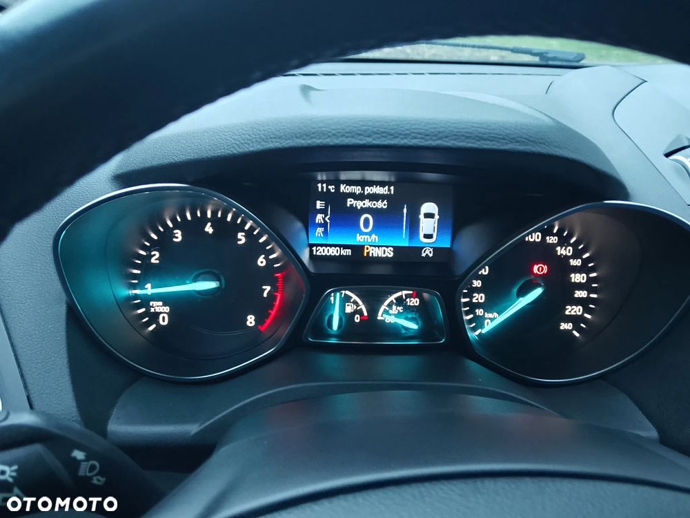 Ford Kuga - 10