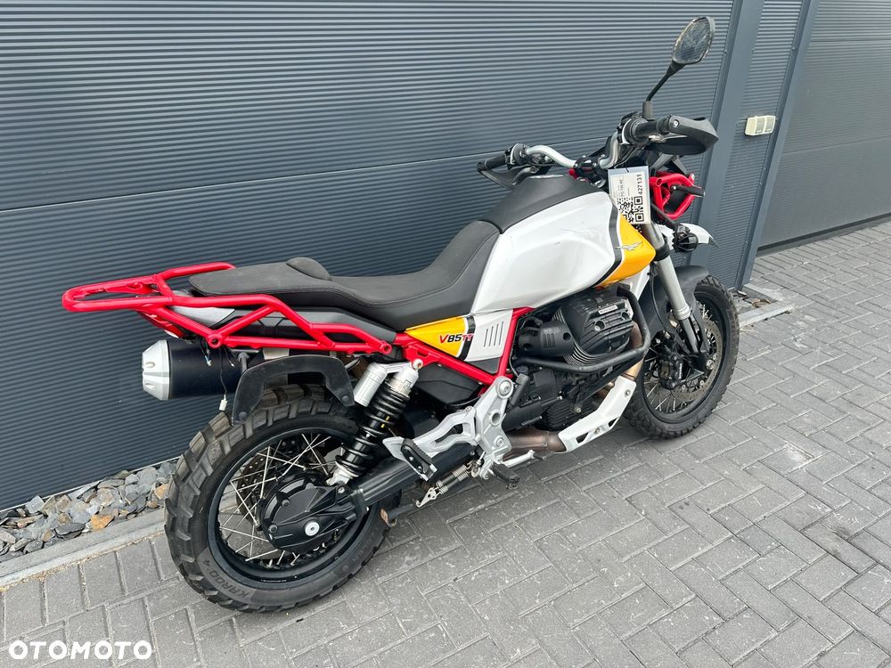 Moto Guzzi V85 - 4