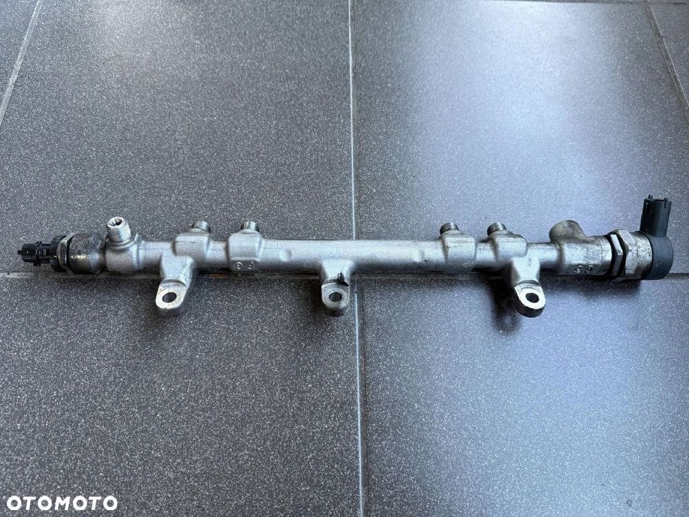 LISTWA WTRYSKOWA 2.0 / 2.2 CRDI HYUNDAI KIA 0445214211 31400-2F000 - 2